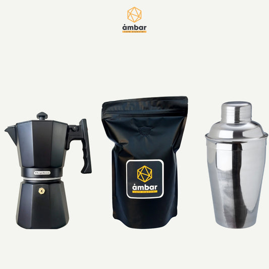kit de cafetera, café y shaker